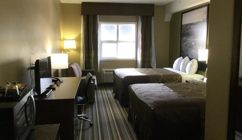 Deluxe Room, 2 Queen Beds, Non Smoking (Deluxe Efficiency Room)