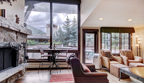 Condo, 2 Bedrooms