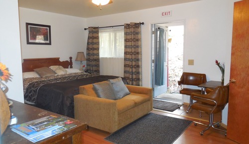 Deluxe Double Room, 2 Queen Beds, Private Bathroom, Hill View