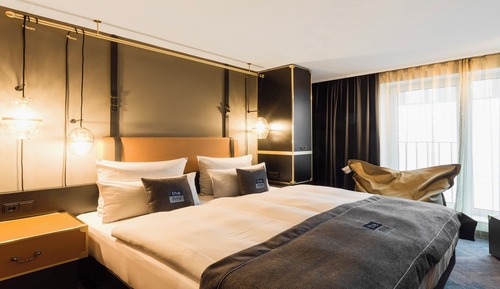 Premium Room, 1 Queen Bed