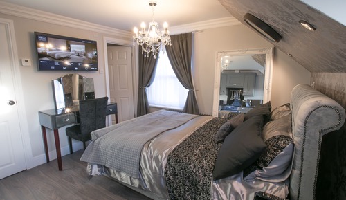 Apartment (Felbrigg Hal)