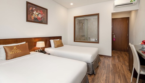 Standard Twin Room, No Windows