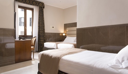 Comfort Triple Room