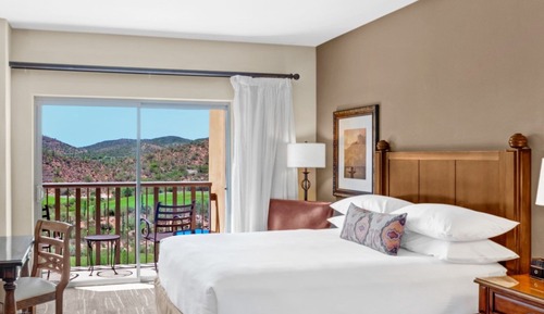 Room, 2 Queen Beds, Balcony, Golf View