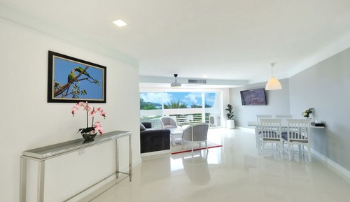 Premium Suite