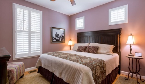 Amelia Earhart Room