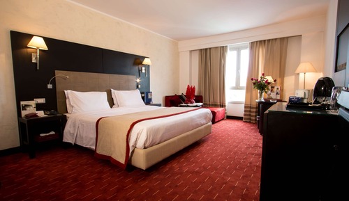 Superior Room, 1 King Bed