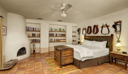 Room, 1 King Bed, Garden View, Courtyard Area
