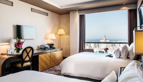 Premium Room ,King Size Bed, City and Ocean View