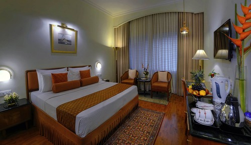 Premiere Room