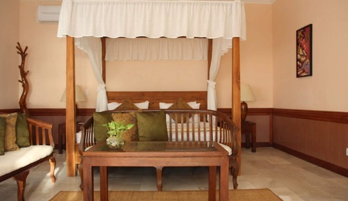 Family Beach Villa