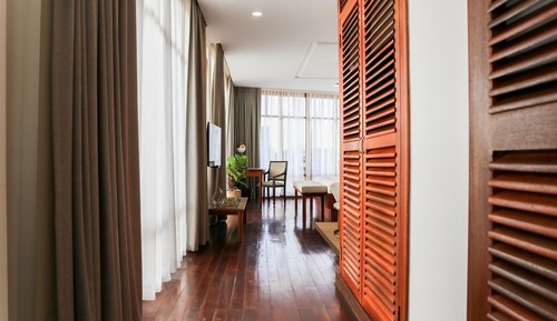 PANORAMIC SUITE