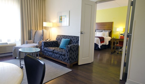 Suite, 1 Bedroom (with Living Area)