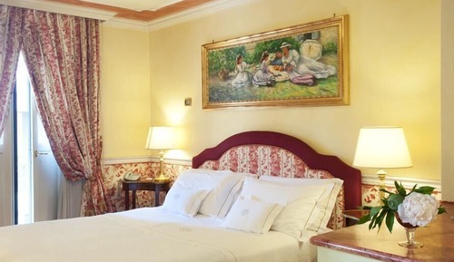 Junior Room