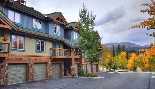 Classic Condo, 2 Bedrooms