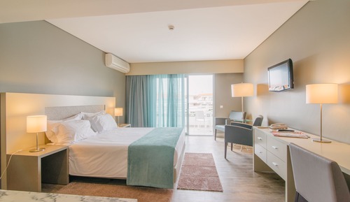 Premium Studio, Balcony, Pool View