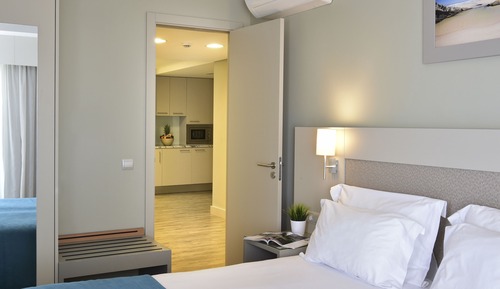 Premium Apartment, 2 Bedrooms, Pool View