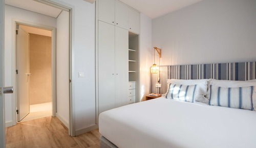 Premium Suite, 1 Bedroom, Pool View
