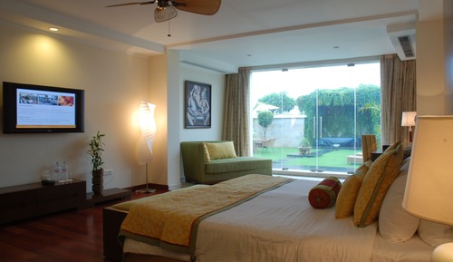 Deluxe Room, 1 King Bed, Garden View