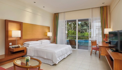 Room, 1 King Bed with Sofa bed, Non Smoking, Poolside (View)