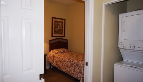 Condo, 3 Bedrooms, 2 Bathrooms