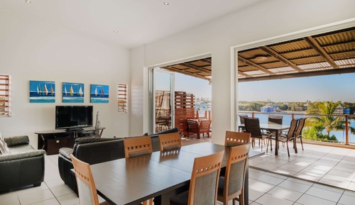 3 Bedroom Apartment Lagoon View