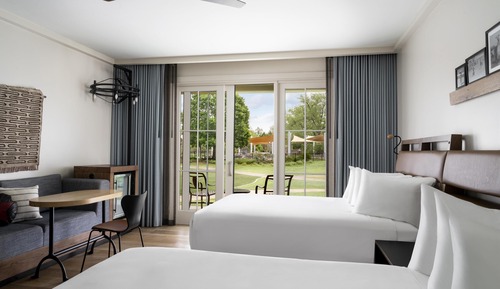 Room, 2 Queen Beds (Water View)