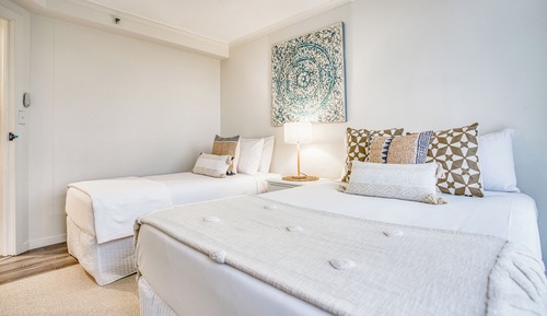 Two Bedroom Garden-West View Apartment