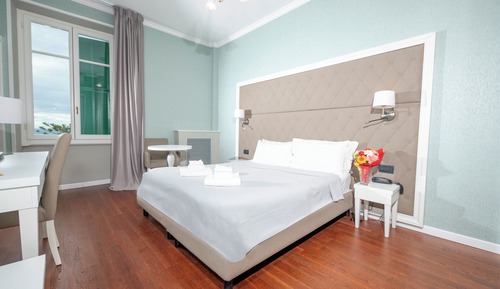 Double Room Single Use, Sea View