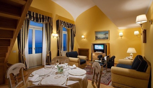 Deluxe Suite, Sea View