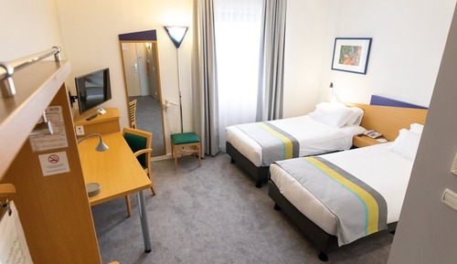Standard Room, 2 Twin Beds, Ground Floor (Ground Floor)