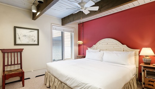 Standard Condo, 2 Bedrooms, Fireplace (Chateau Dumont 2)