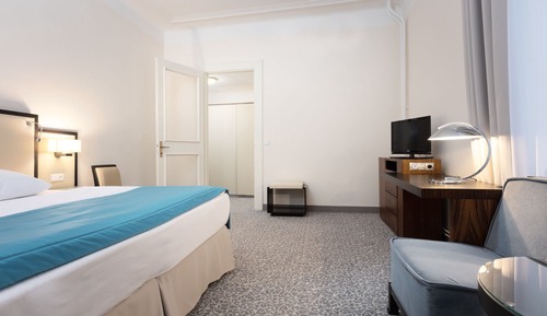 Classic Double or Twin Room