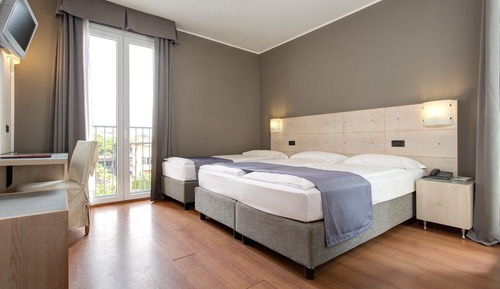 Standard Triple Room (Lettino da spiaggia incluso)