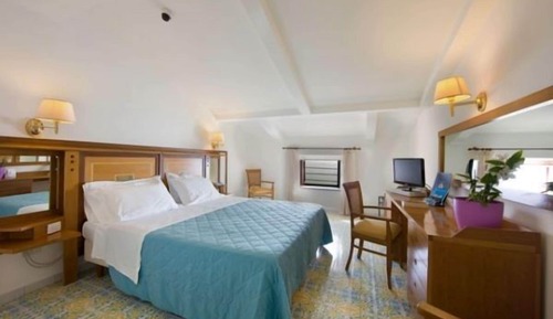 Economy Double Room, Sea View (Attic room, sloping roof)
