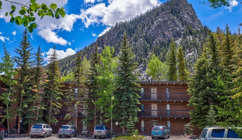 Condo, 2 Bedrooms