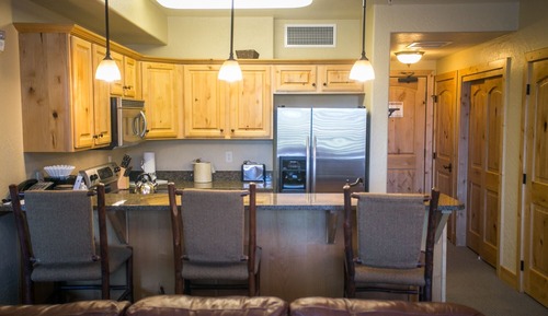Condo, 2 Bedrooms