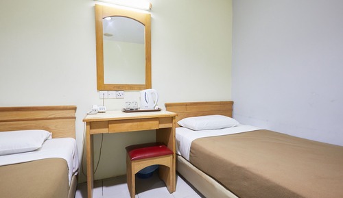 Standard Twin Room