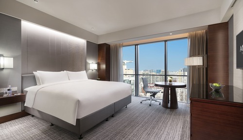 Club Premier King Room