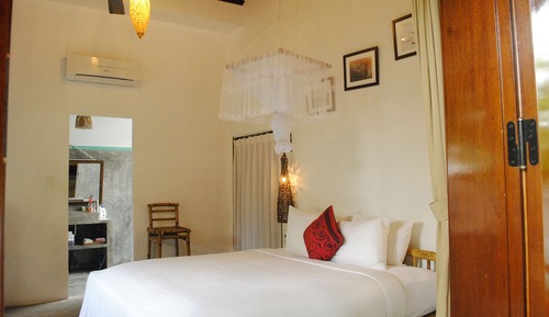 Deluxe Room, Balcony