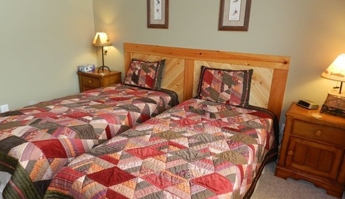 Duplex, 2 Bedrooms, Fireplace, River View