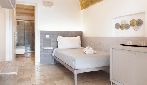 Luxury Single Room