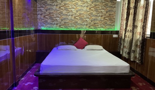 Family Room, 1 Bedroom, Private Bathroom, Garden View