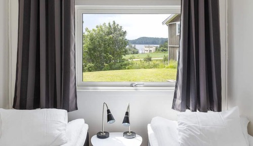 Triple Room, 3 Twin Beds, Shared Bathroom