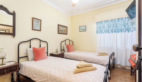 City Twin Room, 2 Twin Beds