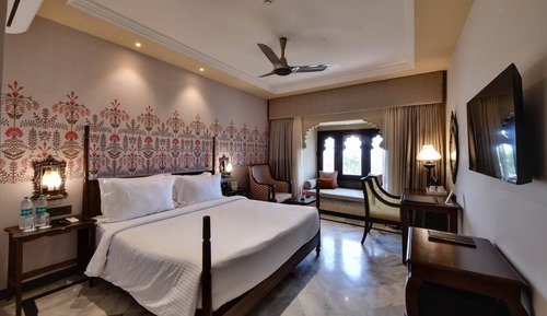 Winter Green Premium Room