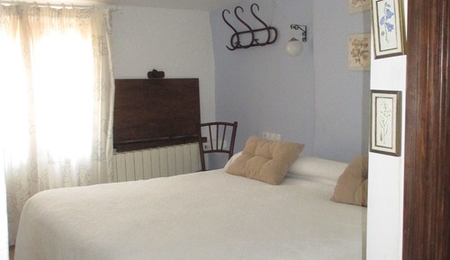 Double Room (Lavanda)