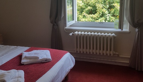 Comfort Double Room, Private Bathroom, River View (Chambre Chinon)