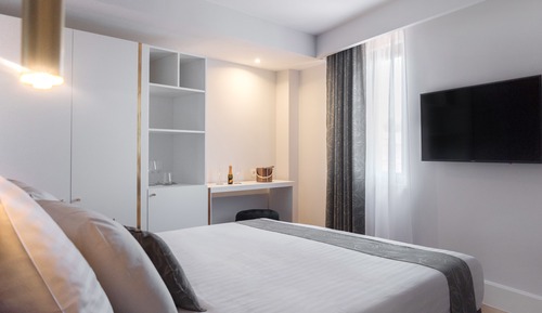 Classic Double Room, 1 Queen Bed, City View