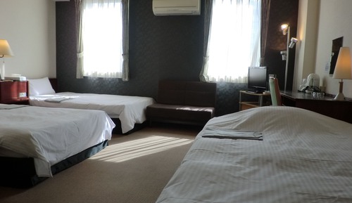 Triple Room